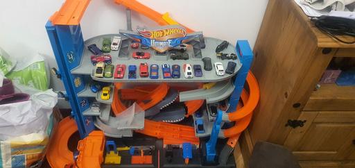 Buy & Sell Edgbaston Birmingham - Photos for Hot Wheels Ultimate Garage Shark Attack & 86