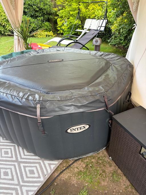 Buy & Sell Wall Heath Dudley - Photos for Intex hot tub