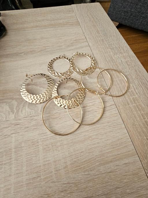Buy & Sell Newton Doncaster - Photos for 6 pairs of earrings for pierced ears..NEW