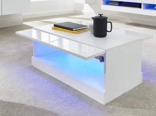 Buy & Sell Purley Croydon - Photos for Brand new coffee table