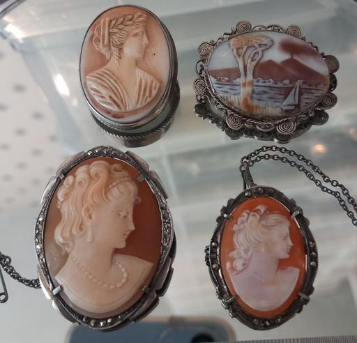 Buy & Sell Thatto Heath Saint Helens - Photos for Antique Victorian silver camoe brooches
