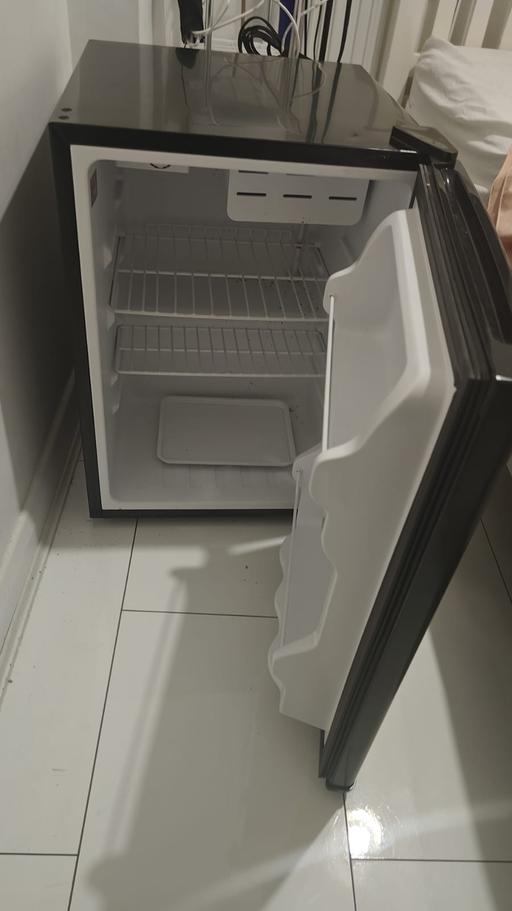 Buy & Sell West Bromwich Sandwell - Photos for Russell Hobbs Mini Fridge – Like New