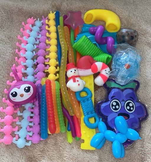  — Fidget bundle