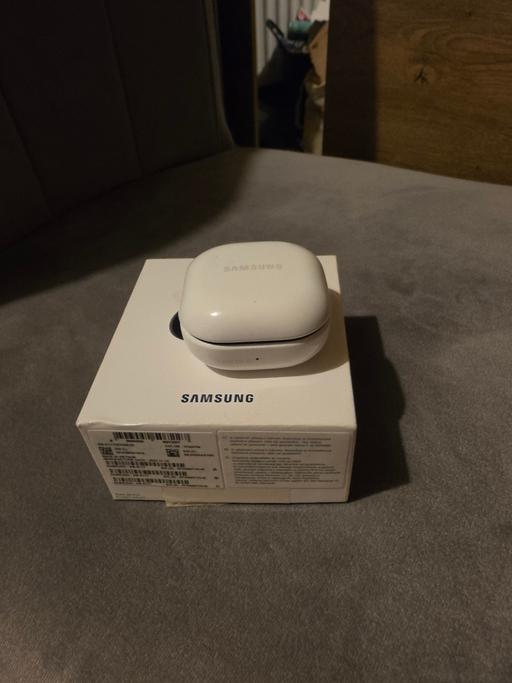Buy & Sell Bolton Bolton - Photos for Samsung buds 2 Case