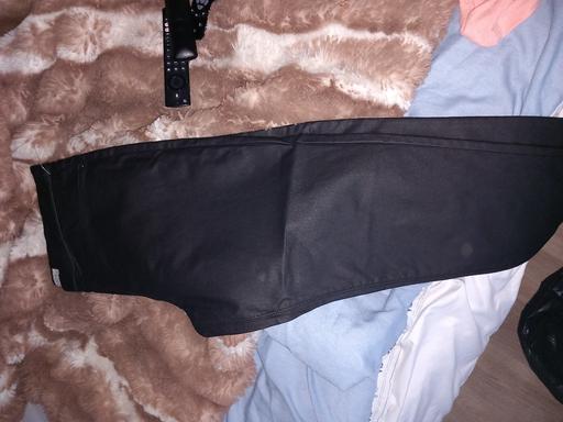 Buy & Sell Oswaldtwistle Hyndburn - Photos for Black leather feel jeggins
