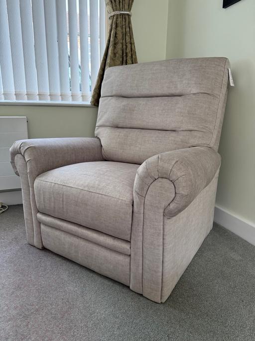 Buy & Sell Killamarsh North East Derbyshire - Photos for OAK FURNITURELAND EASTBOURNE ARMCHAIR / BEIGE