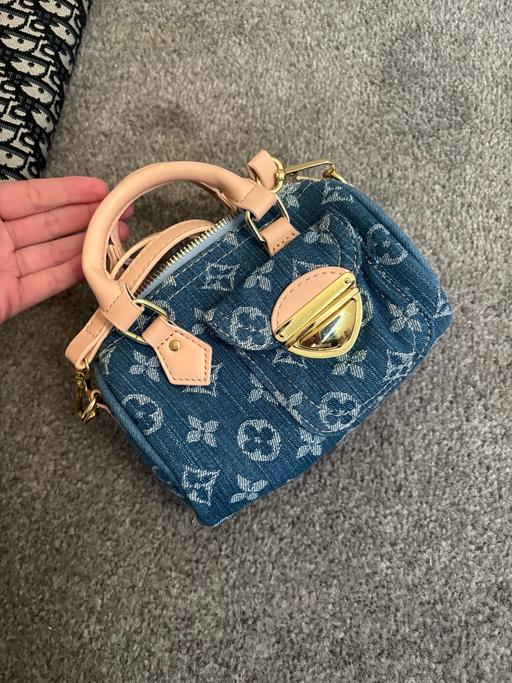 Buy & Sell Benham Hill West Berkshire - Photos for Woman’s handbag
