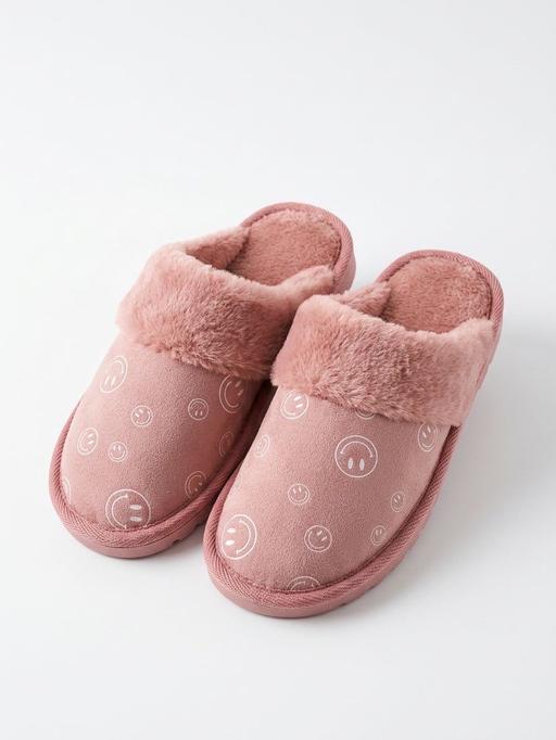 Buy & Sell Plumstead South East London - Photos for Indoor peach shoe