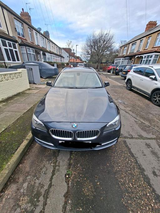 Vehicles Phipps Bridge Station Merton - Photos for BMW
