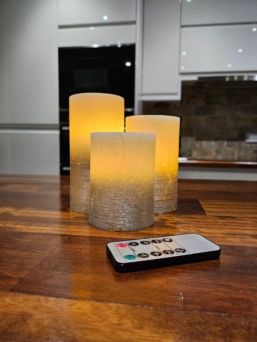 Buy & Sell Penn Fields Wolverhampton - Photos for 3pc candle set ✨️Remote Control