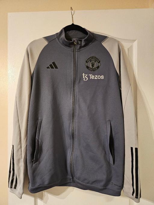 Buy & Sell Penn Fields Wolverhampton - Photos for Adidas Man Utd jacket MEDIUM