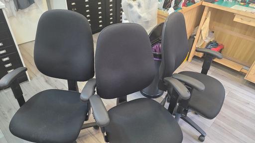 Buy & Sell Clerkenwell Central London - Photos for x3 office chairs with height adjustment