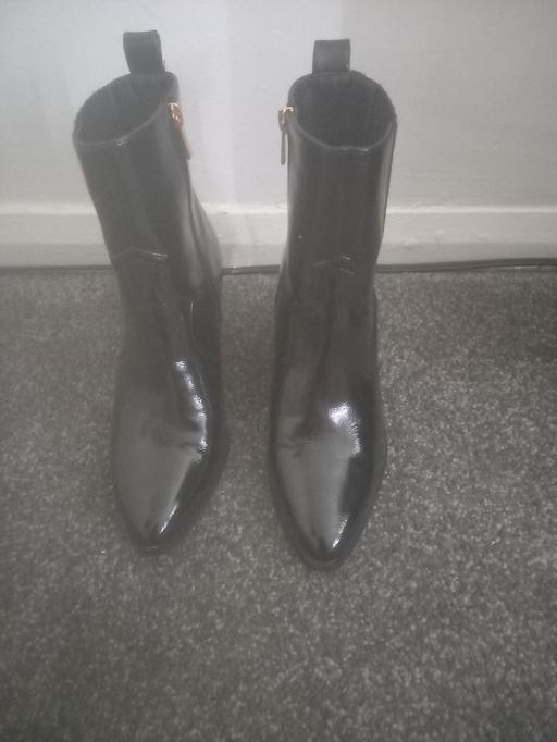  — New Look Black Patent Heeled Boots
