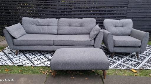 Buy & Sell Wednesfield Wolverhampton - Photos for Grey DFS French Connection Sofas..4&1