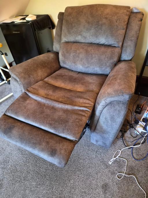 Buy & Sell Kirkheaton Kirklees - Photos for Declan electric recliner in grey