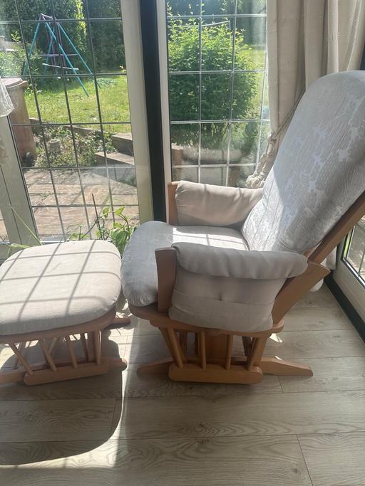  — Glider chair