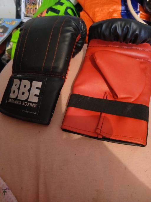 Buy & Sell Netherton Dudley - Photos for sparing gloves