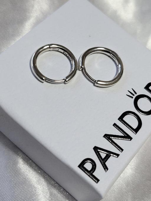 Buy & Sell Shaw Oldham - Photos for Pandora. Silver hoops. Simple S925