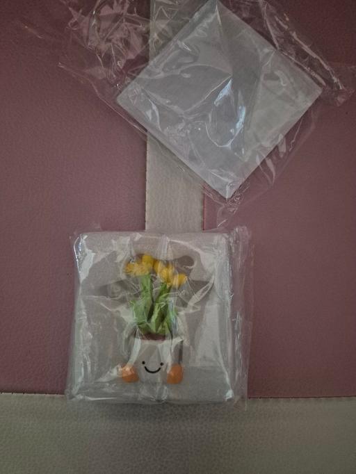 Buy & Sell Crumpsall Manchester - Photos for new Small Daffodil Ornament