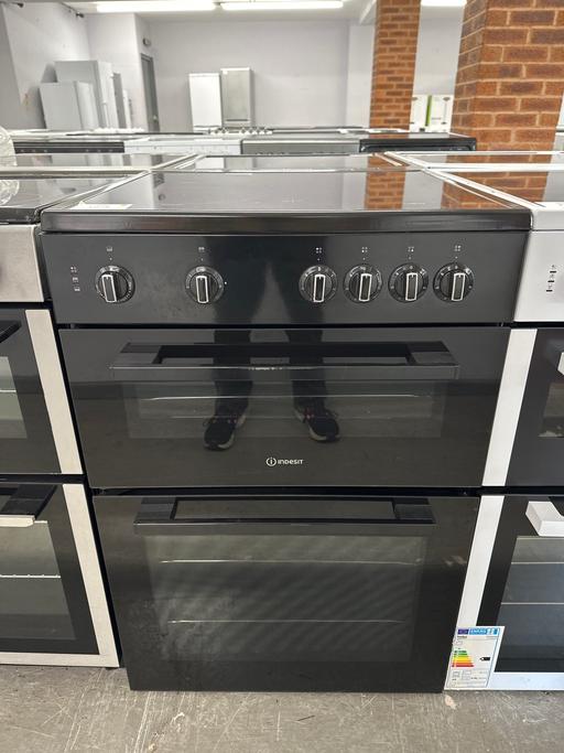 Buy & Sell Park Village Wolverhampton - Photos for Indesit 60cm Ceramic Hob Electric Cooker