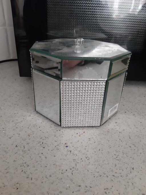 Buy & Sell South Hylton Sunderland - Photos for mirror box