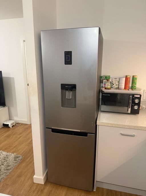 Buy & Sell Barking Barking and Dagenham - Photos for Samsung Fridge Freezer with Water Dispenser