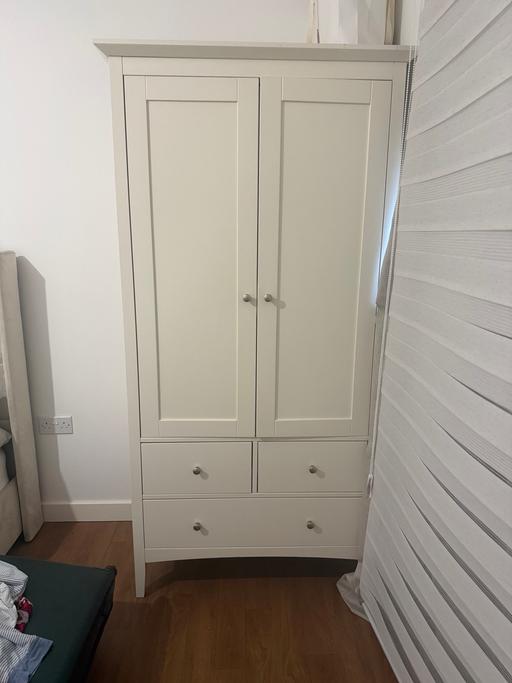 Buy & Sell Barking Barking and Dagenham - Photos for Cream Double Wardrobe with Drawers