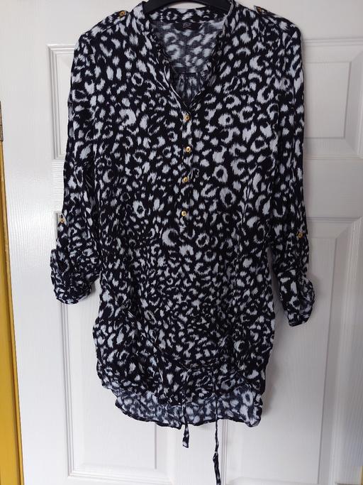 Buy & Sell Woodthorpe Charnwood - Photos for Women's black/white blouse size 10