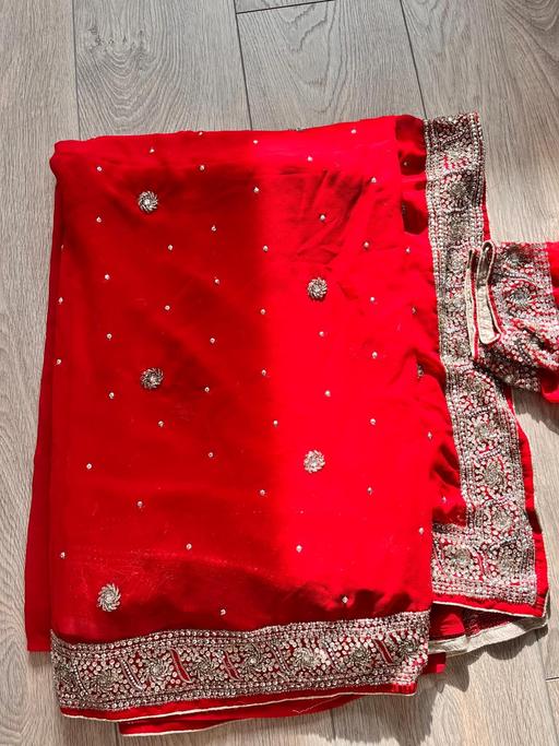 Buy & Sell Stepney East London - Photos for Saree