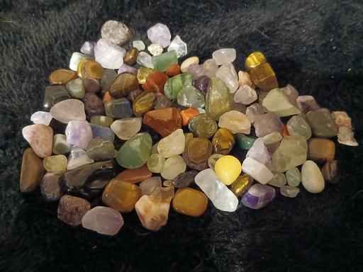 Buy & Sell Keighley Bradford - Photos for A heap of Gemstone's- All in photo!