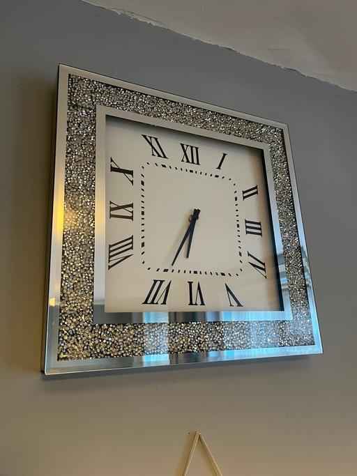 Buy & Sell Moxley Walsall - Photos for Glass clock