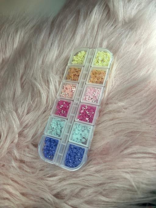 Buy & Sell The Ridgeway Enfield - Photos for Vibrate 12 colour nail flower 3d nail art