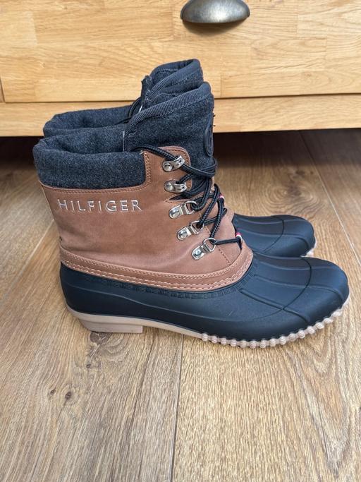  — Tommy Hilfiger Boots Size 8 Worn Once