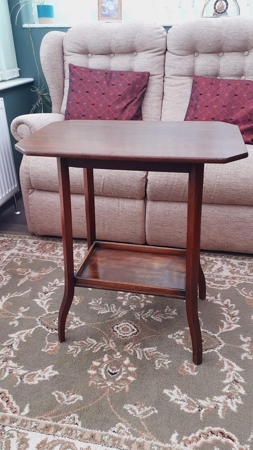 Buy & Sell Sundon Luton - Photos for Mid Century Side/Display Table (LU33BY)