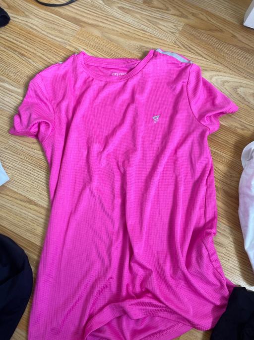  — T shirt