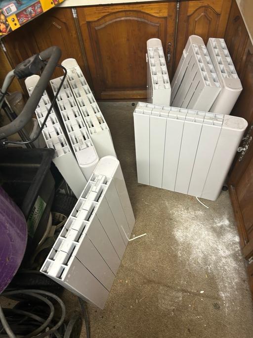 Buy & Sell Saint Johns Wealden - Photos for Alvara Panel Radiators x 8