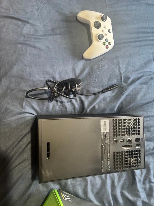 Buy & Sell Pelsall Walsall - Photos for Xbox series x with box