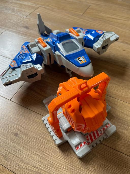  — Switch & Go Dinos toy