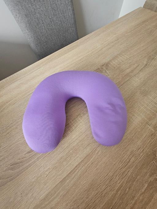 Buy & Sell Newton Doncaster - Photos for Soft feel neck pillow..like new