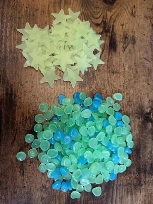 Buy & Sell Nunhead South East London - Photos for glow in the dark stars and beads