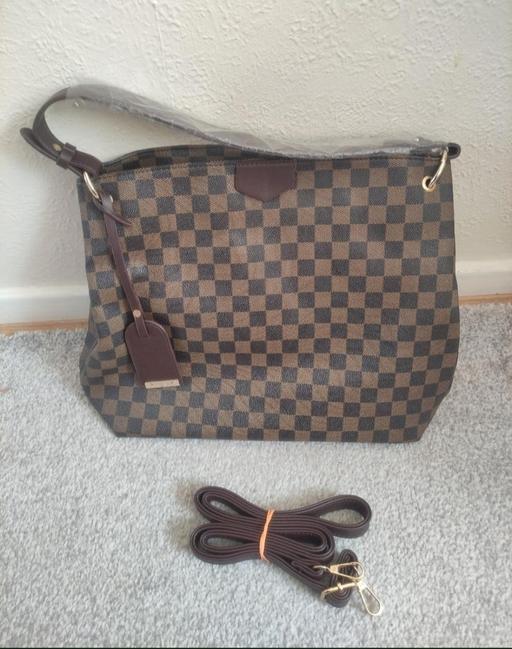  — New beautiful handbag