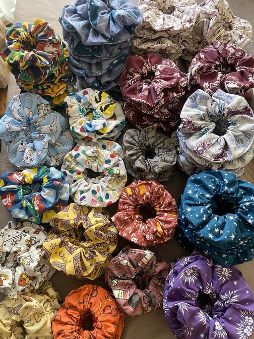  — HARRY POTTER SCRUNCHIES