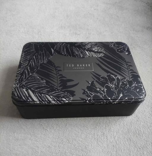 Buy & Sell Grafton Street Industrial Estate West Northamptonshire - Photos for Ted baker London tin gift box