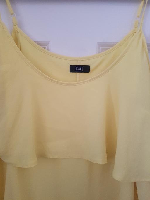  — Ladies yellow casual lightweight off shoulder