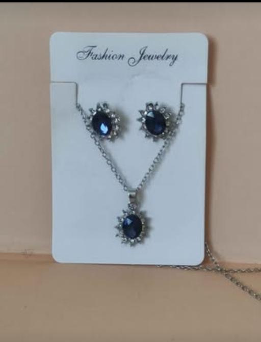  — Beautiful jewellery set