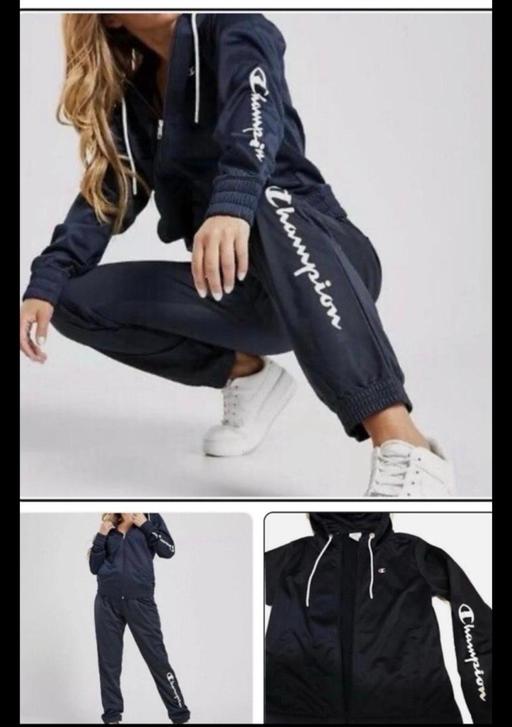  — Women’s tracksuit