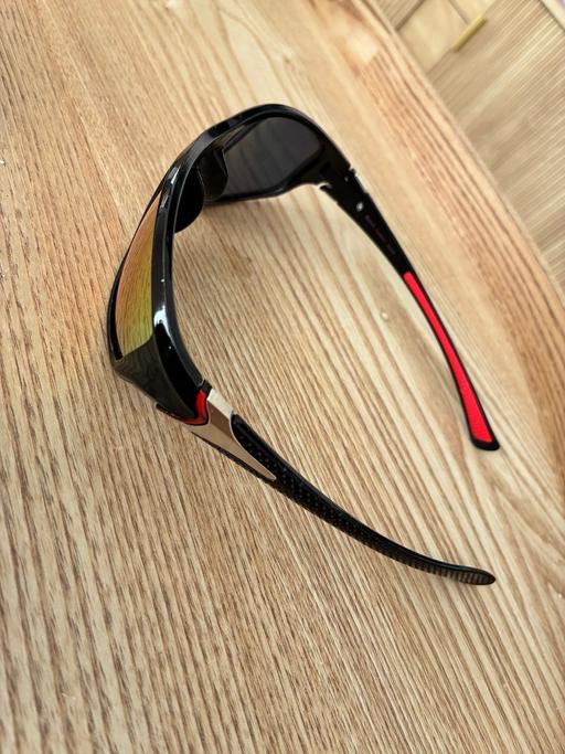  — Sport sunglasses