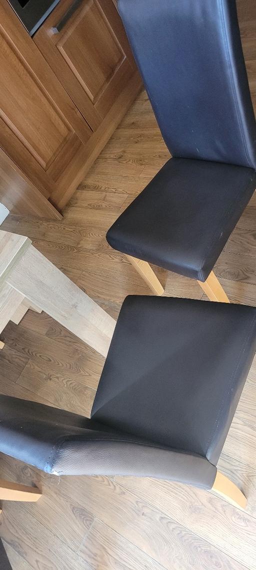 Buy & Sell Coulsdon Croydon - Photos for small dining table with set of 2 chairs