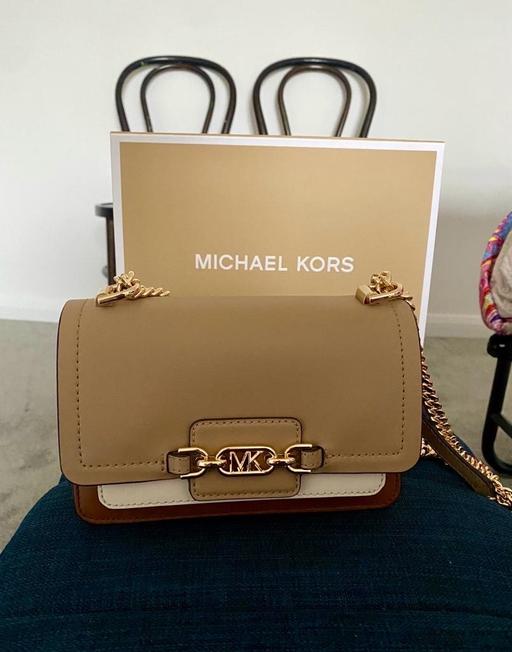 Buy & Sell - Photos for Michael Kors Crossbody bag