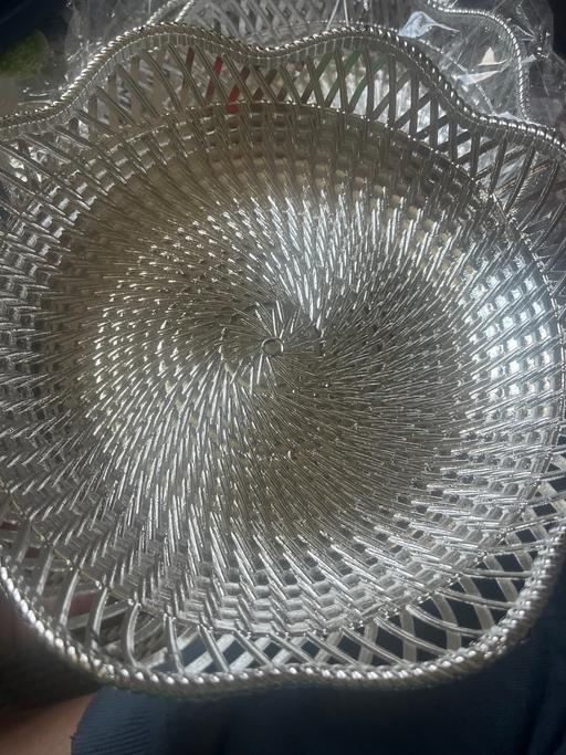 Buy & Sell Wednesfield Wolverhampton - Photos for New silver like bling bowl